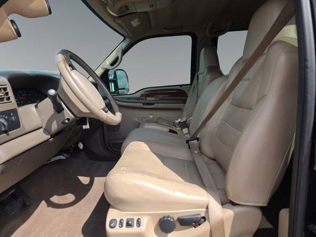 2002 Ford Super Duty F-350 SRW Lariat