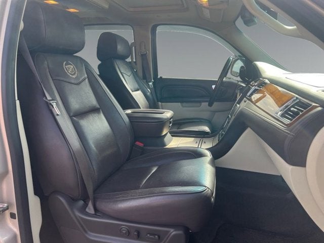 2012 Cadillac Escalade Platinum Edition
