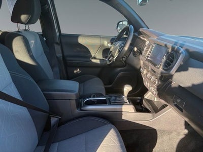 2022 Toyota Tacoma 4WD Base