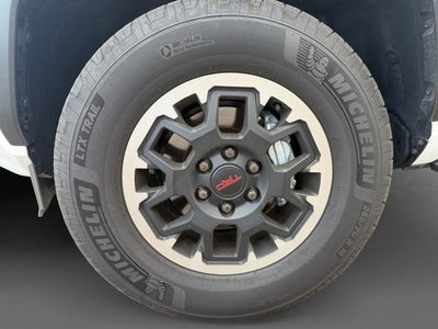 2025 Toyota 4Runner TRD Off Road